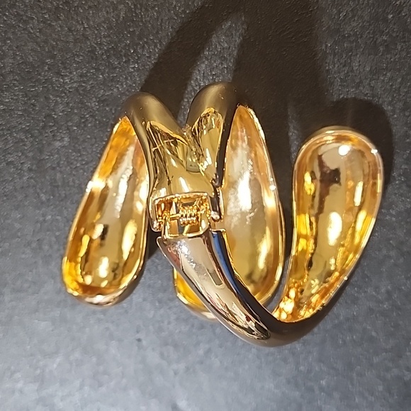 ZARA Large Rigid Triple Bracelet - Picture 11 of 14